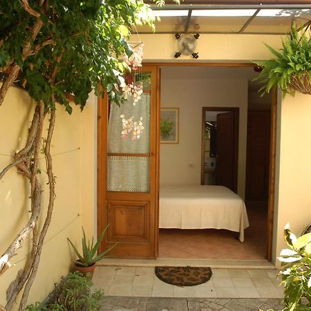 Le Villi Friendly B&B Torre del Lago Puccini Kamer foto