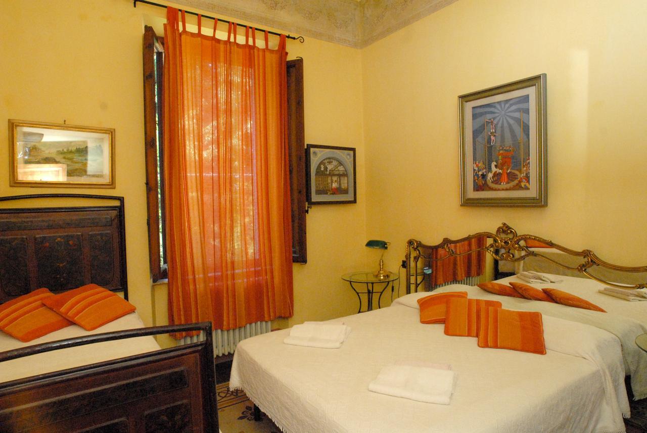 Le Villi Friendly B&B Torre del Lago Puccini Buitenkant foto