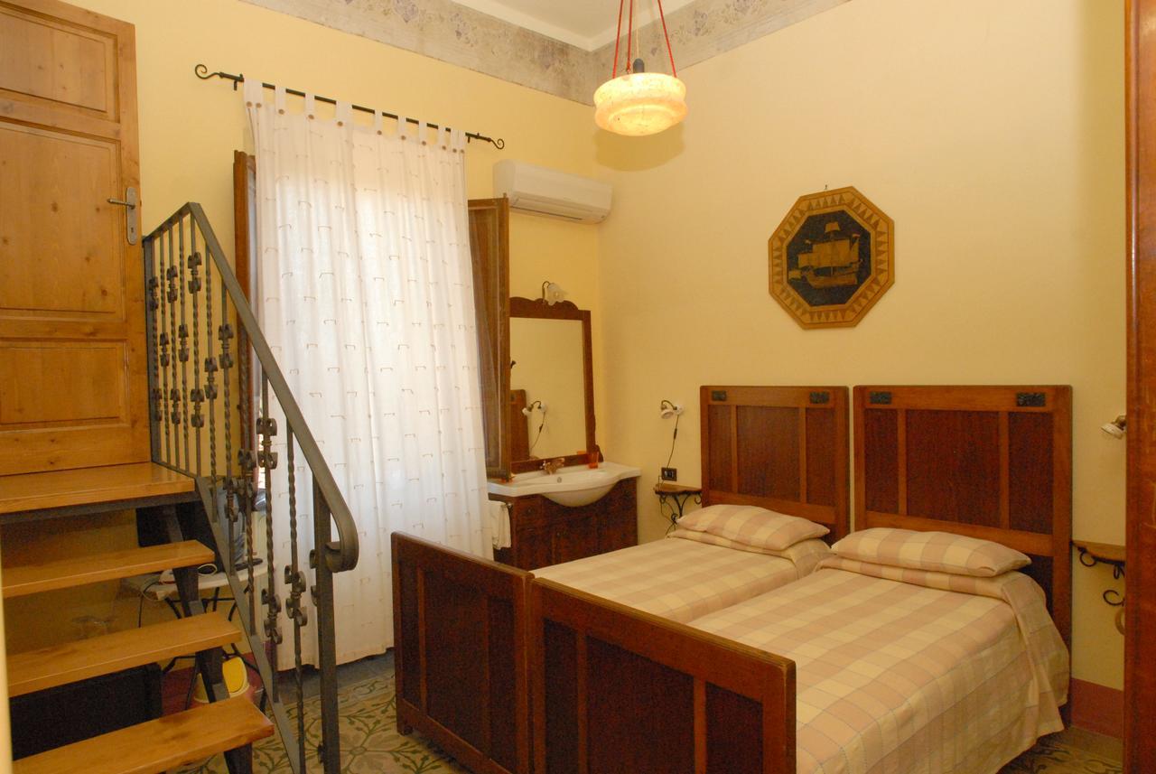 Le Villi Friendly B&B Torre del Lago Puccini Buitenkant foto