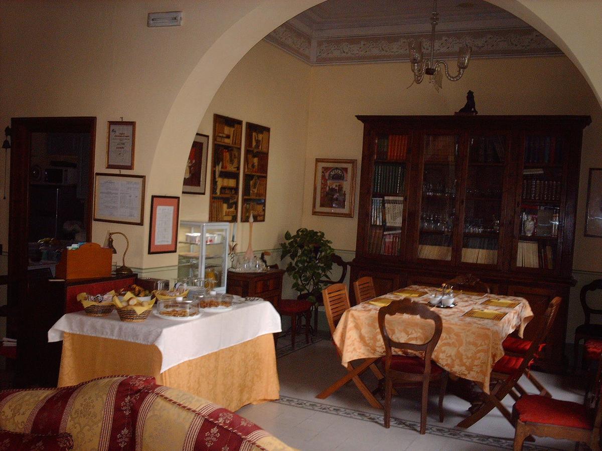 Le Villi Friendly B&B Torre del Lago Puccini Buitenkant foto