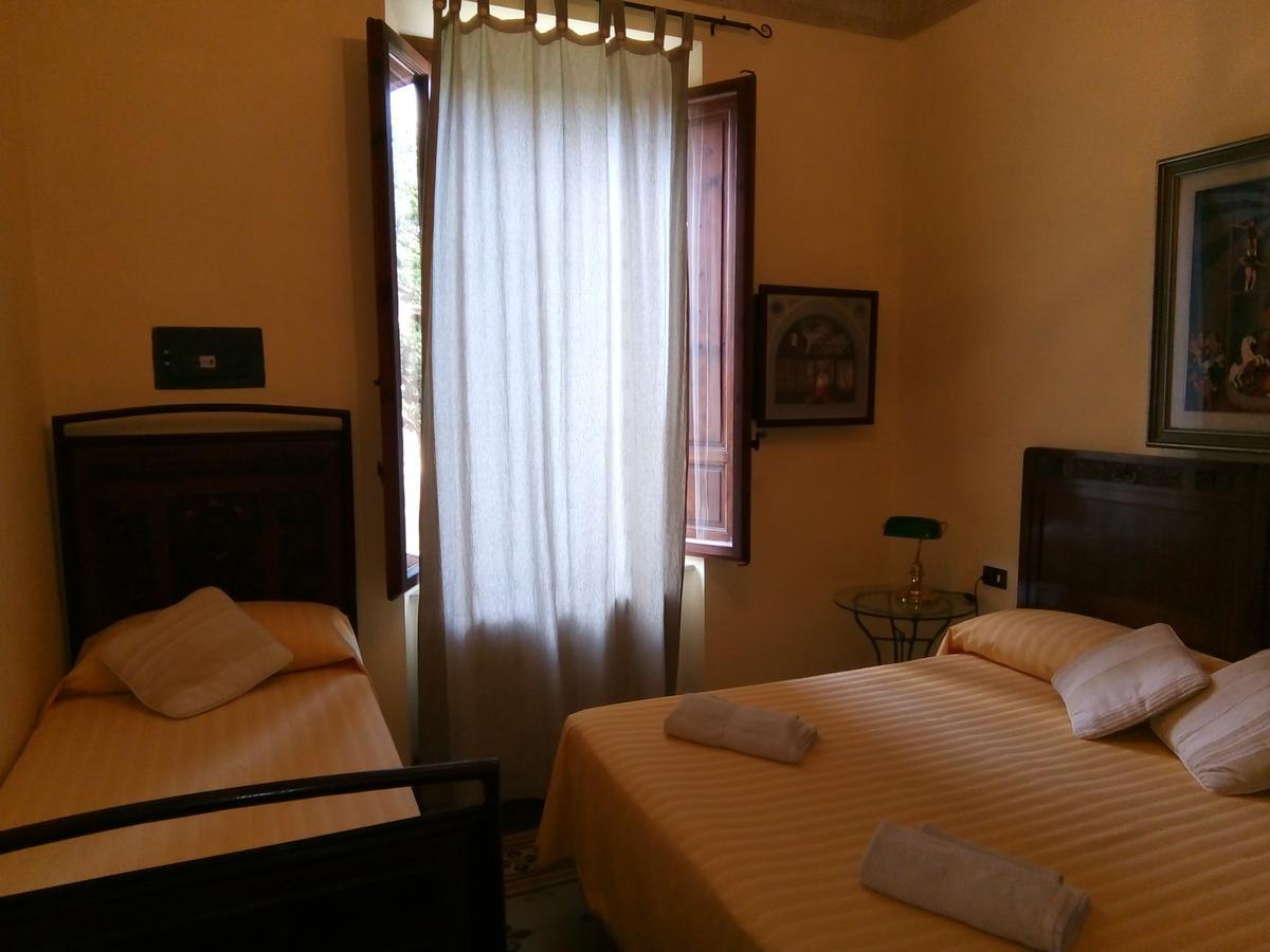 Le Villi Friendly B&B Torre del Lago Puccini Buitenkant foto